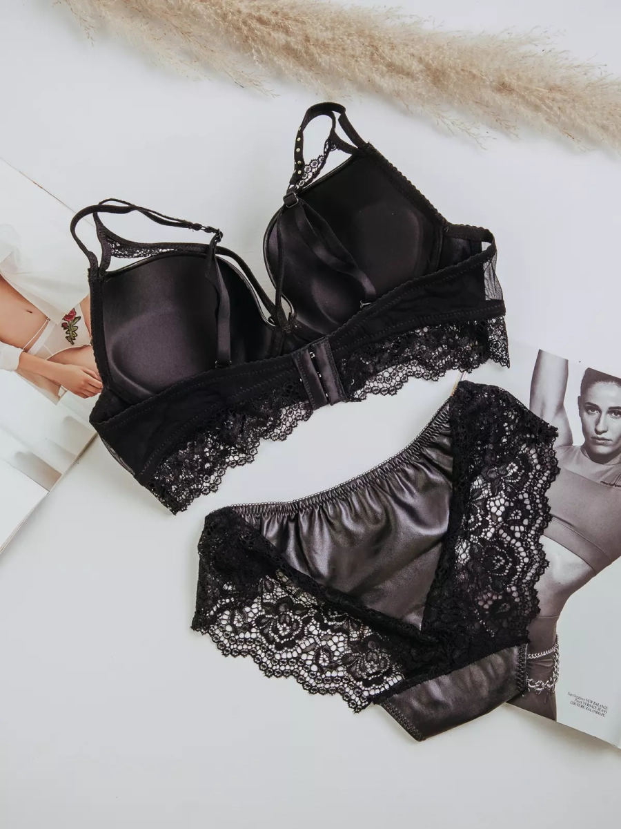 Komplet bielizny ekoskóra   