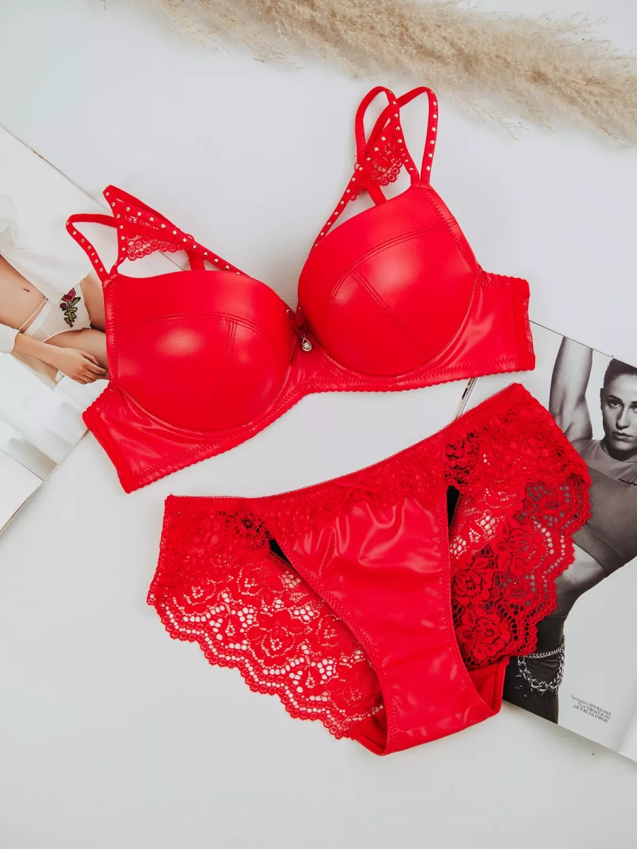 Komplet bielizny ekoskóra 