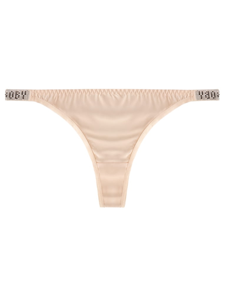 Stringi z ozdobną aplikacją 